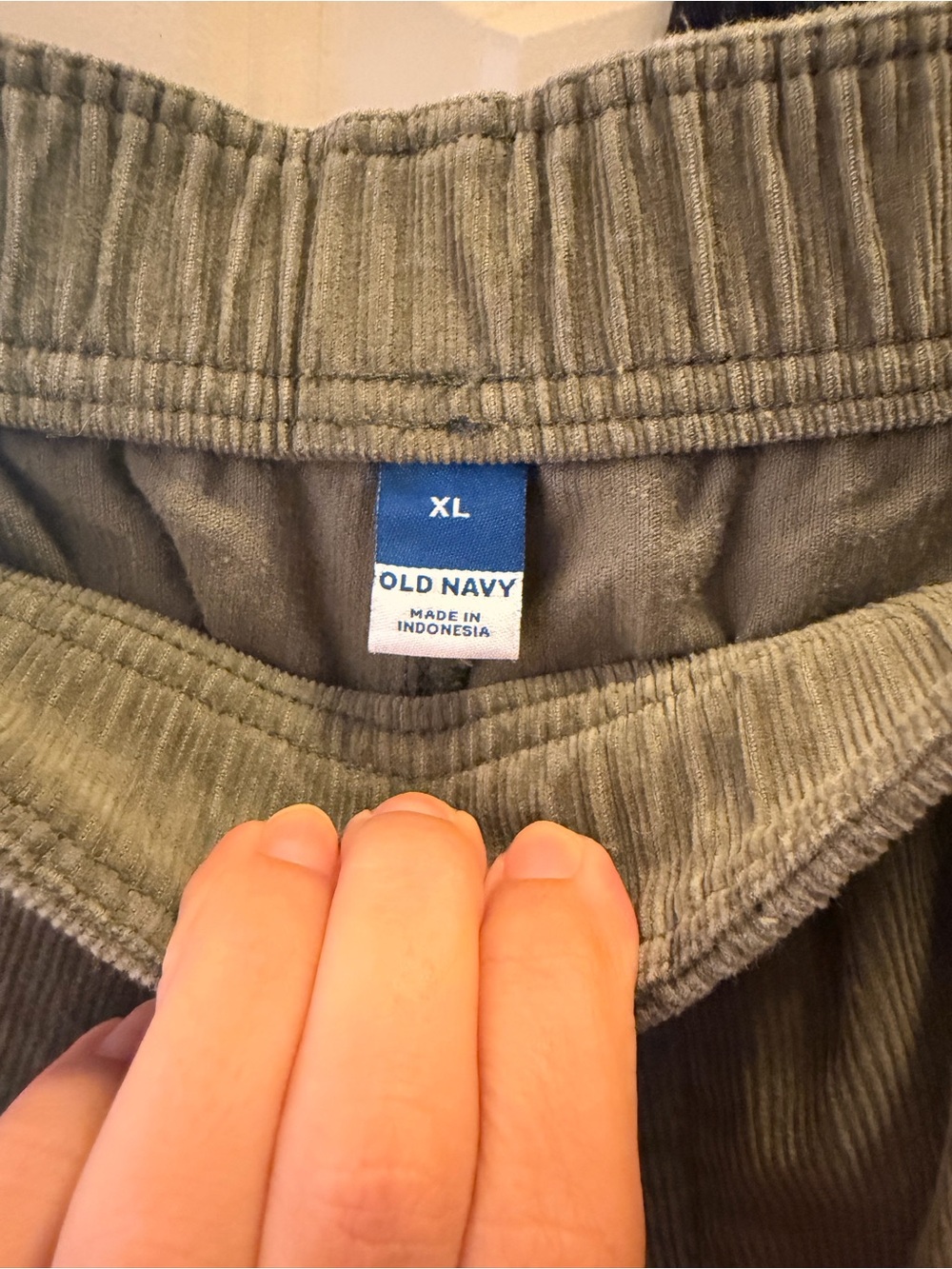 Set of 3 ✨ Old Navy Corduroy & Cargo Pants - Picture 4 of 7
